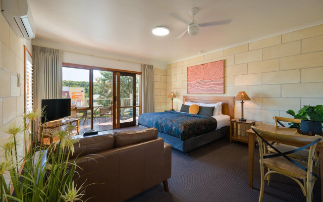 Loch Ard Motor Inn