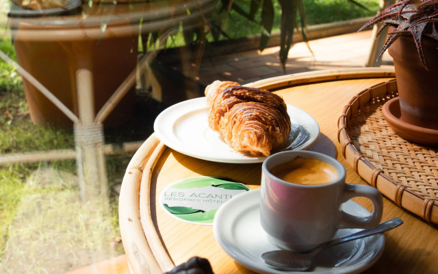 Résidence Hôtelière les Acanthes