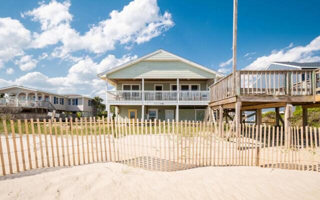 Beach Barracks by Oak Island Accommodations