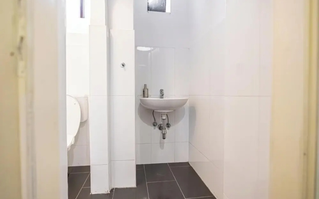 Lovely 4BR Apt with Garden near Danube