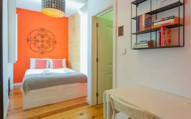 Old Town Chiado Balcony Aircon by LD Apartments