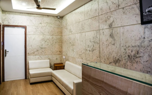 OYO 22405 Hotel Suraj Palace