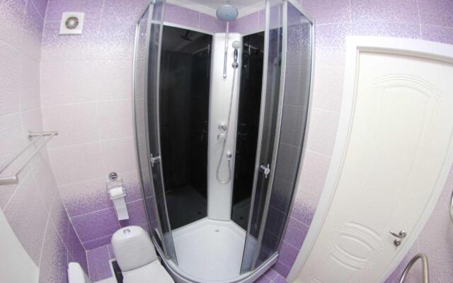 Назарбаева 45 уг Маметовой, ЗОЛОТОЙ КВАДРАТ ЦЕНТР Алматы 2х комн