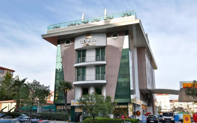 Queen Hotel & Spa