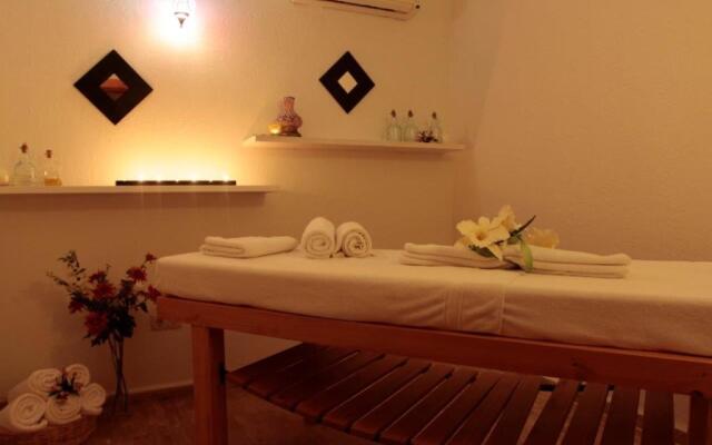 Asfiya Hotel