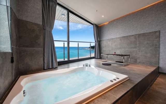 W Spa Pension