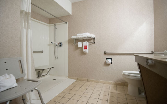 Ramada Topeka Downtown Hotel and Convention Center