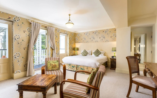 Orestone Manor