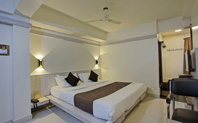Mannars Residency