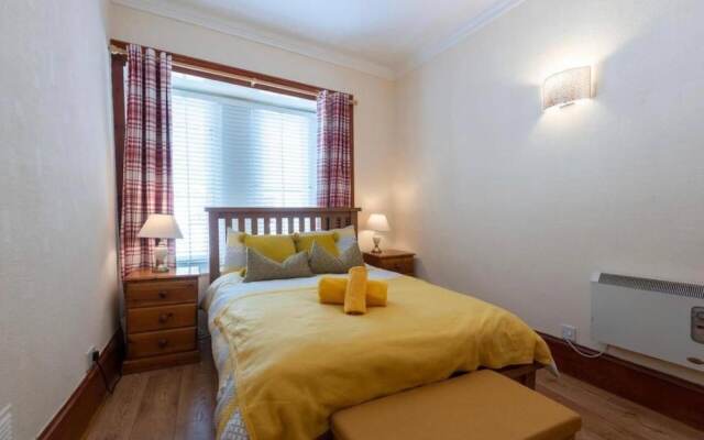 Georges57 2-bed Apartment in Inverness
