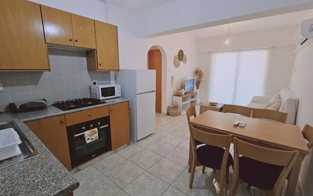 141 LCA - Stay Miracle Apartment