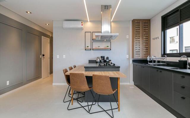 Apto confortável e completo em Floripa VIL305