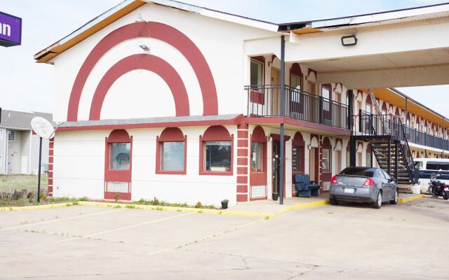 Hotel O Dilley Main St TX