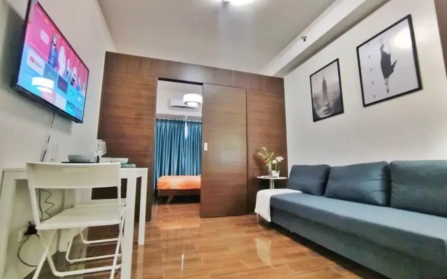 CitySkyline View 53F-Air Residences