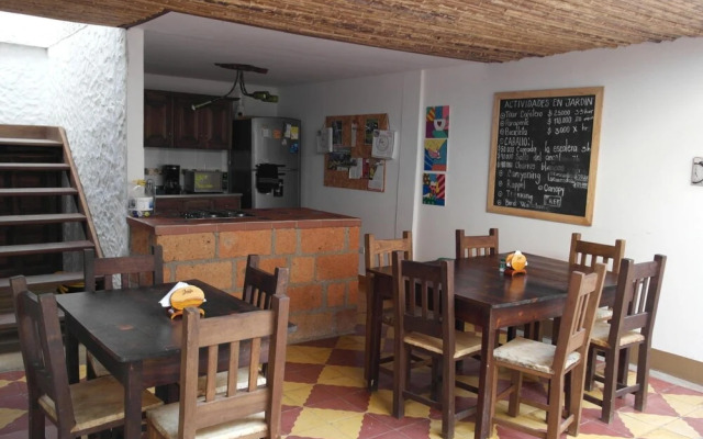 Sgt Pepper's Hostel