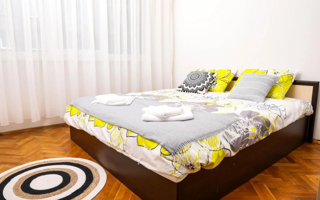 Krichim Apartments,Three-Bedroom, large apartment, TOP CENTER