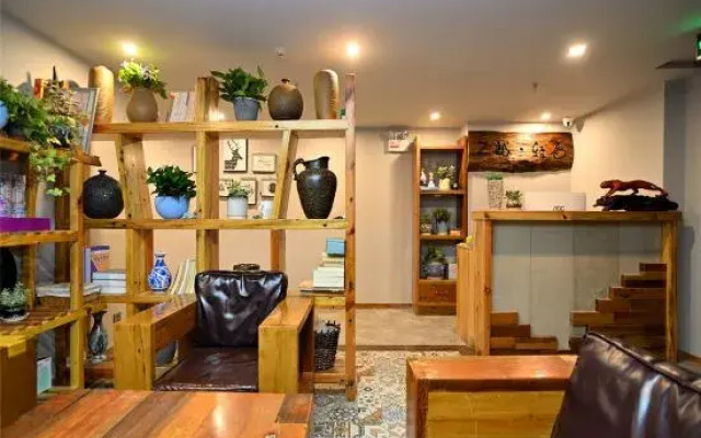 ZhuoYue Qingshe Hotel (Tongde Plaza)