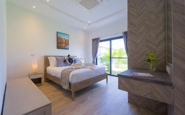 New Modern 3 Bedroom Villa MB35