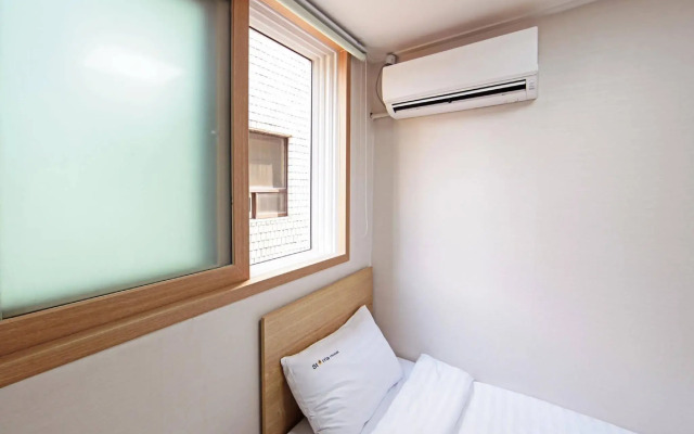 Starria Hostel Foreign Guest Only