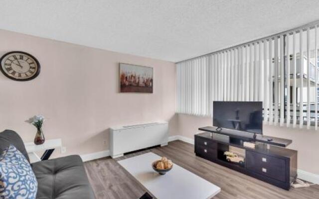 Arlington Fully Furnished Apartments in Crystal City