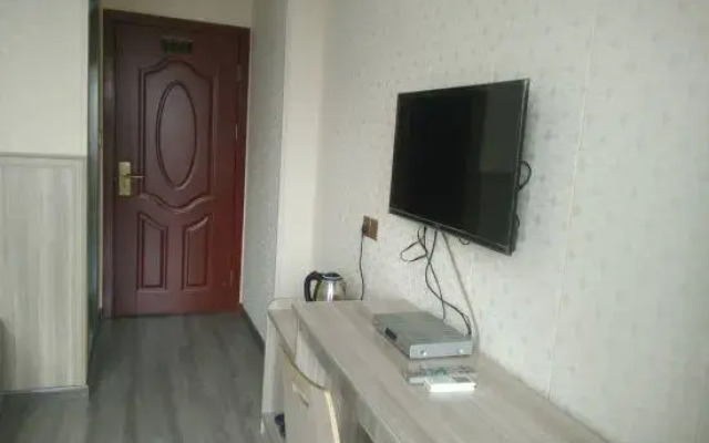 Danzhou Jiu Long Hotel