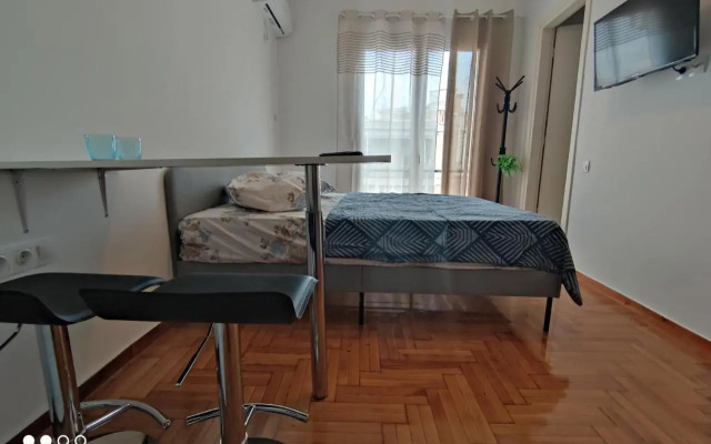 Studio in the heart of Athens next to Monastyraki.