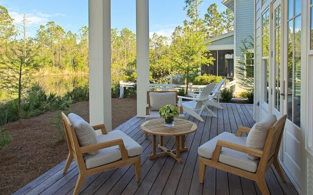 Oyster's Pearl by Exclusive 30A