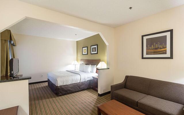 Quality Inn & Suites West Chase