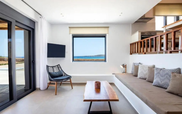 Cato Agro 1, Seafront Villa with Private Pool