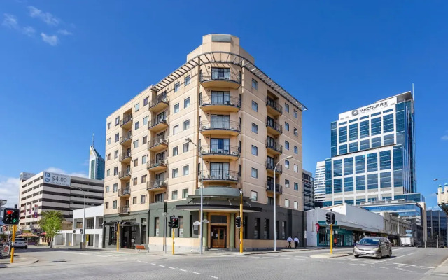 Spacious 1bdr Fast Wi-fi Near RAC Arena