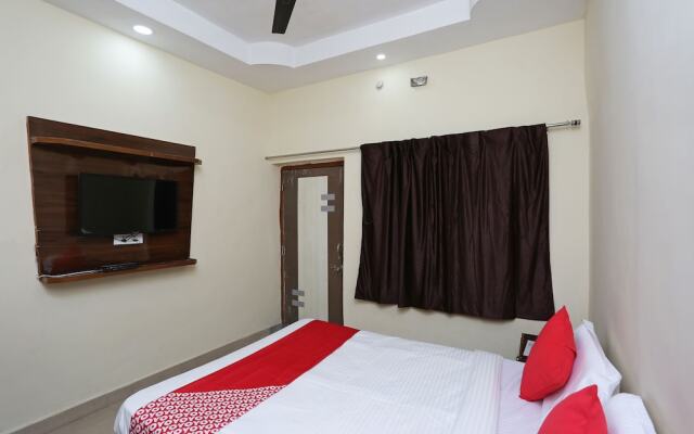 Prince Guest House by OYO Rooms