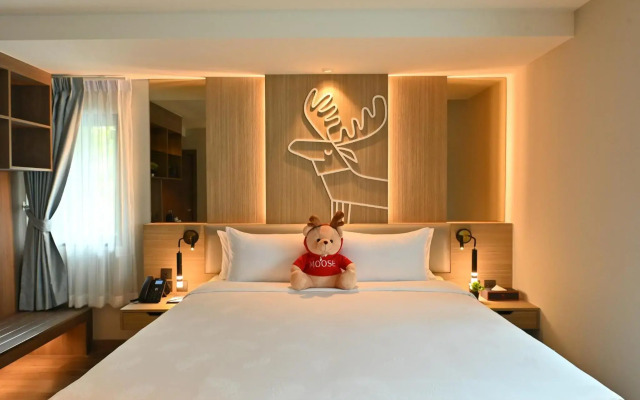 Moose Hotel Nimman