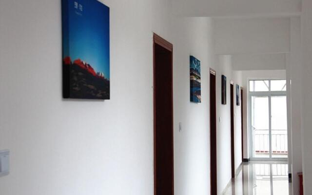 Shell Linzhi Bayi Area G318 Shuangyong Road Hotel