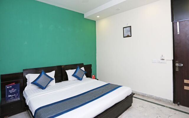 OYO 9720 Home Stay Virat Residency