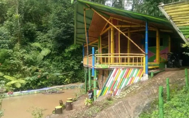 Bamboo Park & Resort Malino