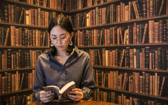 The Wardrobe Hostel Libreria