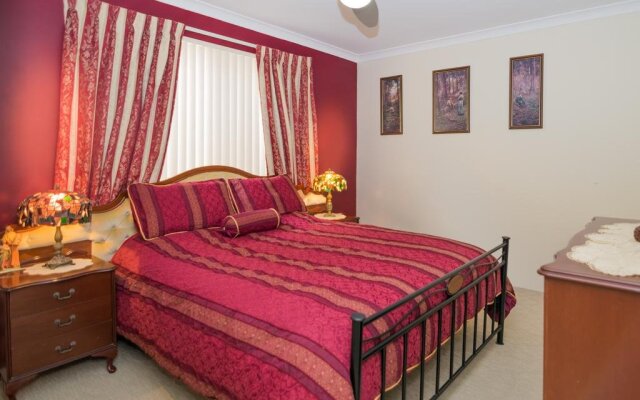 Ascot on Swan Bed & Breakfast