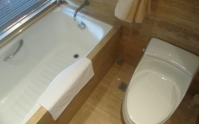City Center Boutique Apartment Hotel (Shanghai Nanjing West Road)