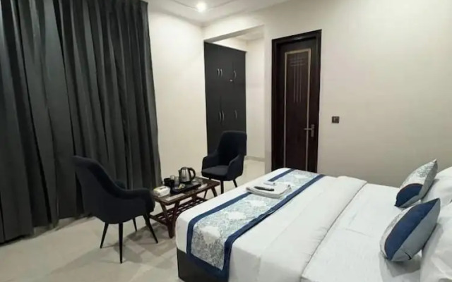 Radiant Blu Hotels Sector 70