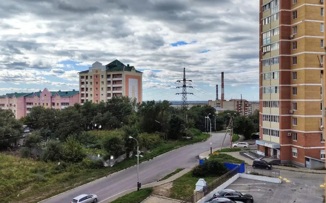 Apartments on 154 Zaparina Street