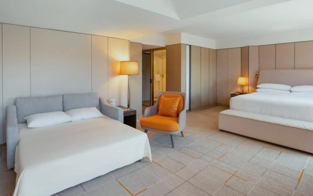 Sheraton Universal Hotel