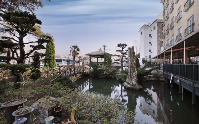 Geoje Oasis Hotel