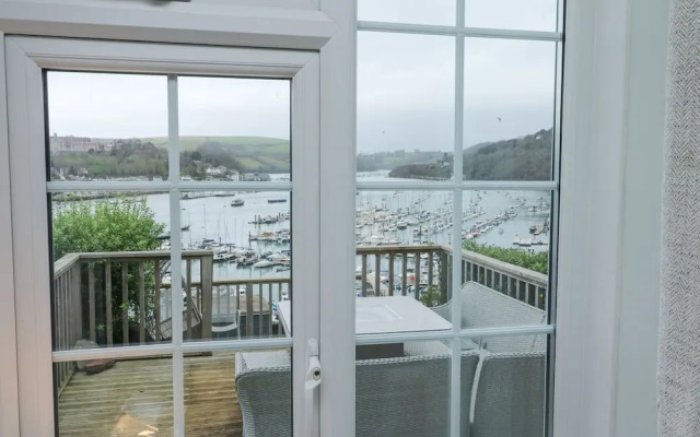 6 Hillside Terrace