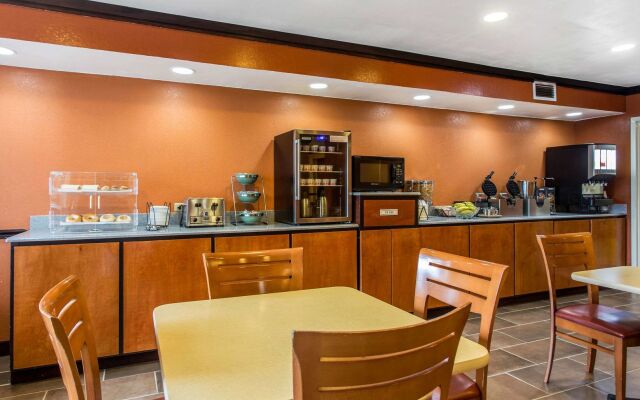 Studios & Suites 4 Less Charlotte