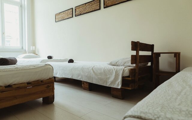 József - Group Apartment with Sauna