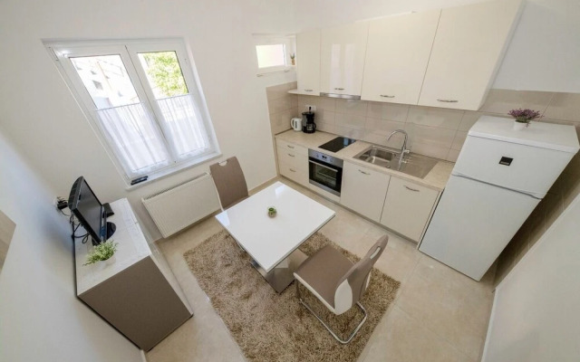 Mar- 150 m From sea - A5