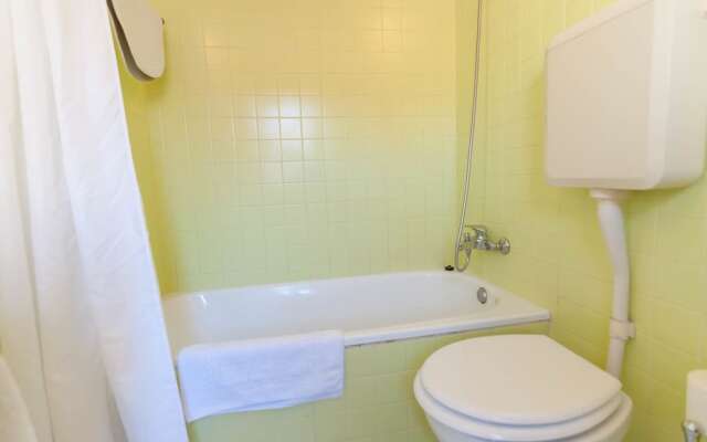 'white House' Apartment- Alfama