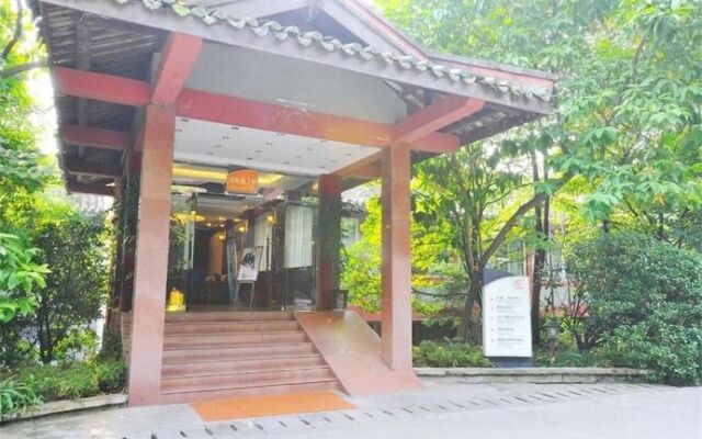 Emeishan Grand Hotel