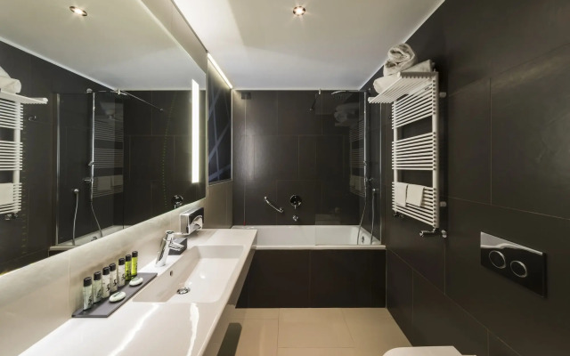 Manin Hotel
