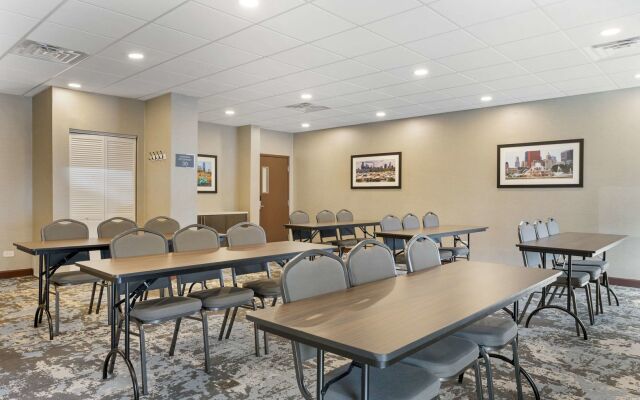 Best Western Plus South Holland/Chicago Southland
